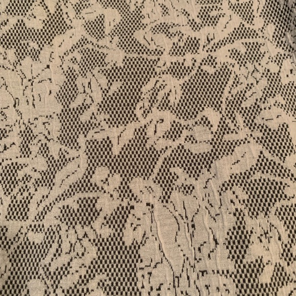 Croft & Barrow 3/4 sleeve with a cuff. Size L. - Picture 9 of 11